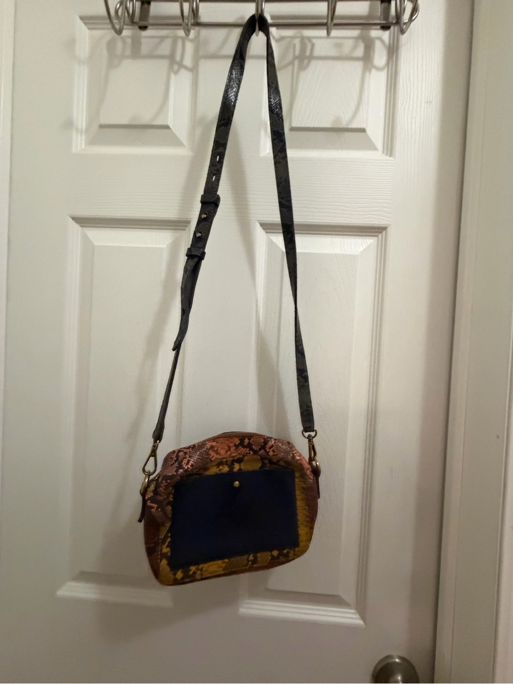 Multicolor Snake-Print Crossbody Bag with Navy Pocket - Picture 2 of 2